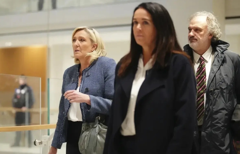 波黑总统就马克龙政治对手勒庞被判有罪发表评论
贝尔格莱德时间2025年3月31日