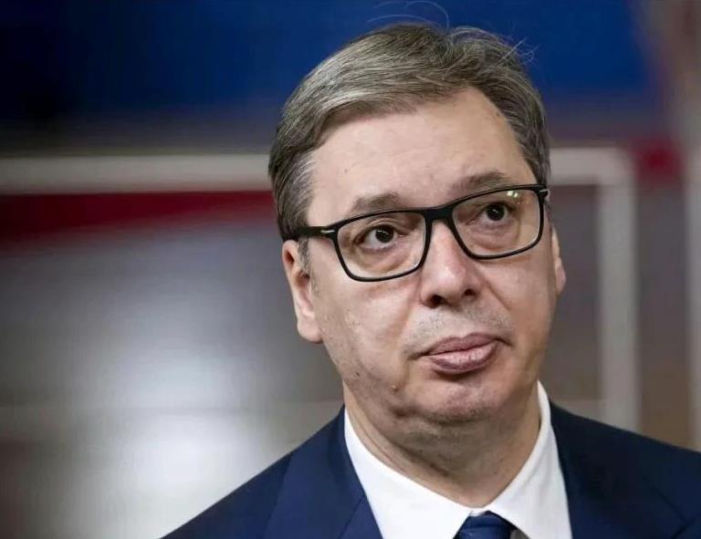 武契奇表示，他不打算参加下一届塞尔维亚选举总统，也不会修改该国宪法。