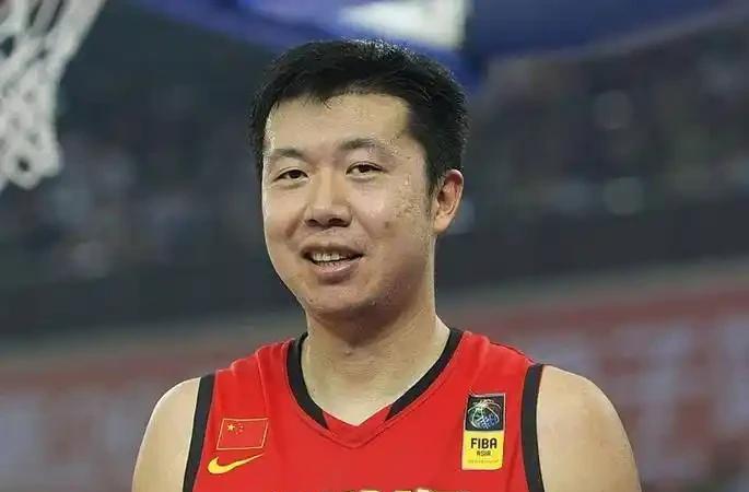 大家别担心王治郅了，他是以技术顾问的身份加入中国女篮国家队的，只是负责指导张子宇