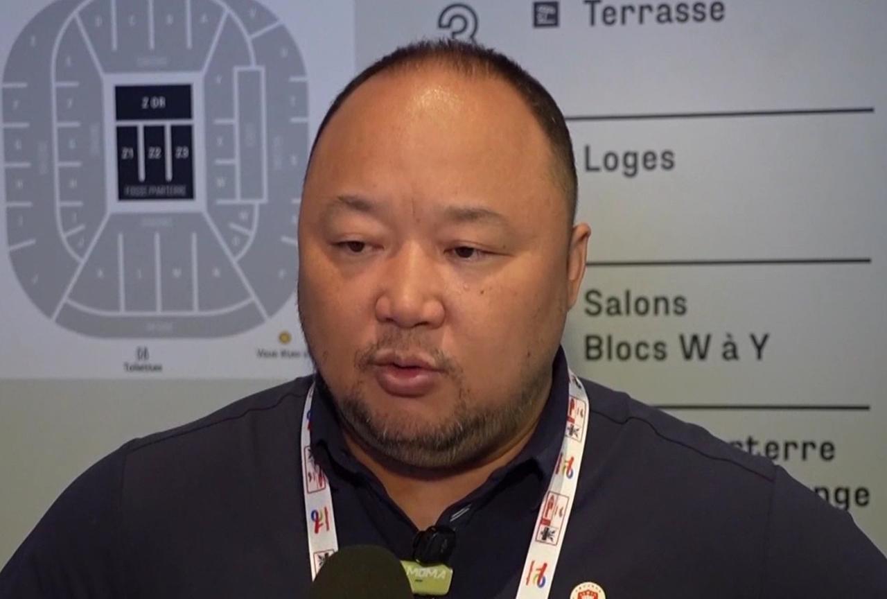张军，这也是个懂球的胖子？为何未提及男单二哥李诗沣呢？
    2025年羽毛球