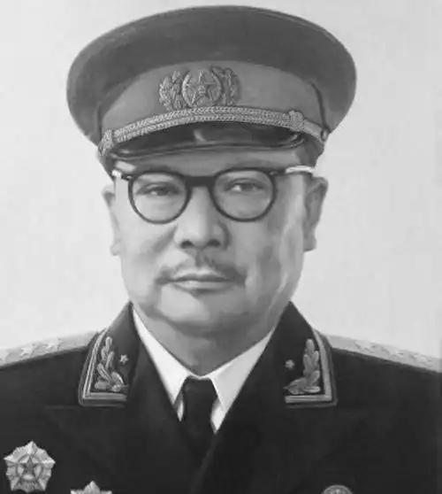 [微风]1955年，毛主席看到拟定的开国上将名单后大怒，批评道：“为什么没有他的
