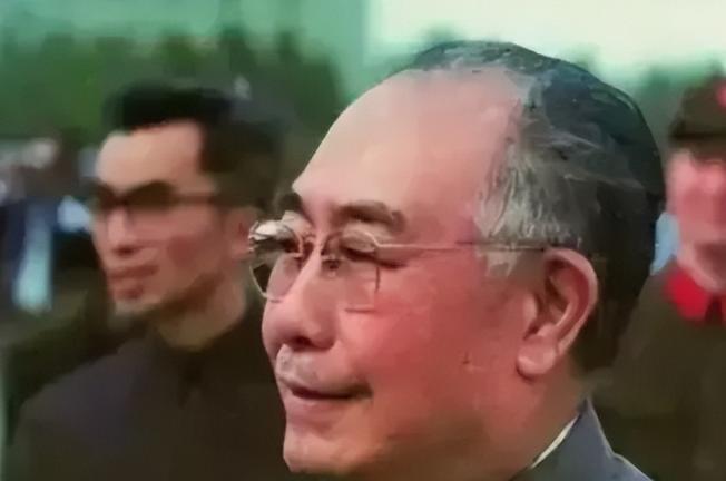 1995年，吴德因病重住进了医院，在办理住院手续时，医生明确告知他的女儿吴铁梅，