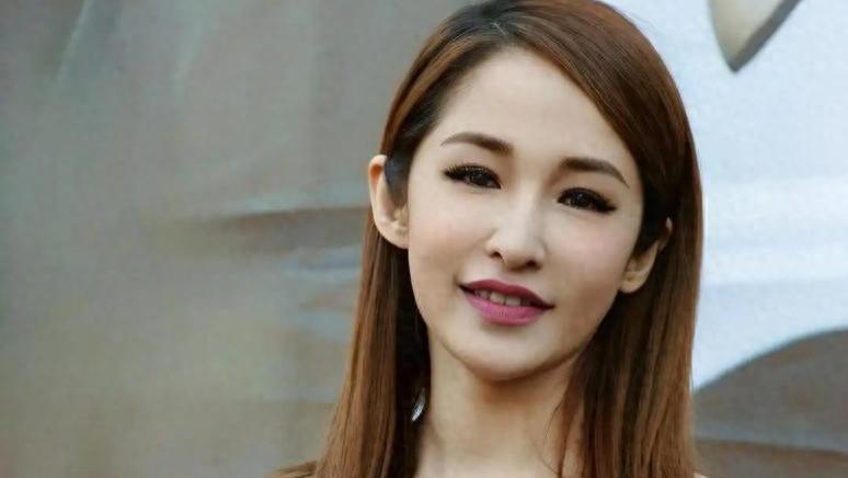 萧亚轩情史不一般