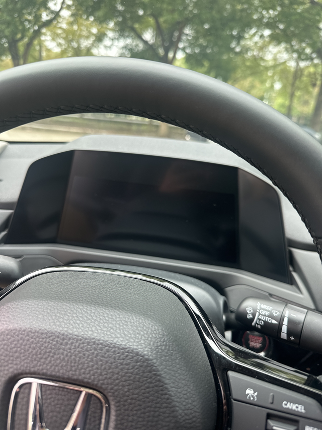 车子没有打火亮屏三小时特么亏电了，现在没有反应了，这正常吗？各位大佬？