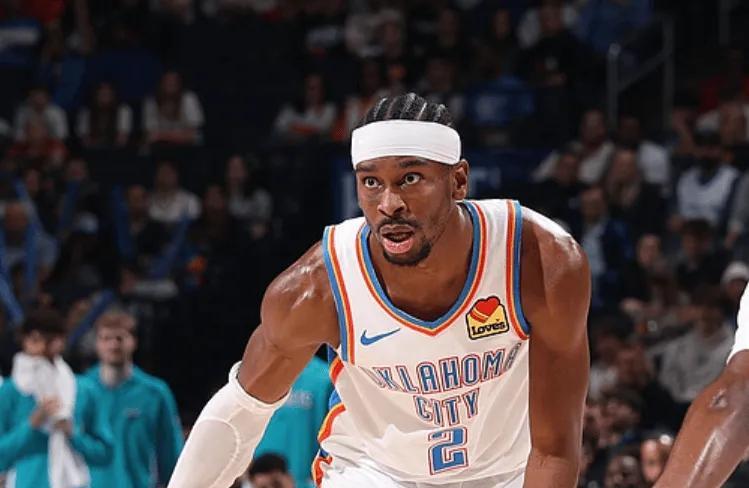 自从肖华放话之后，这一切都变了。
雷霆97比124不敌黄蜂。
三节打完就大溃败。