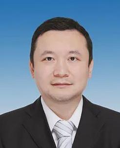 任羽中可惜了！
15岁考北大当副校长，
没守好底线被调查
任羽中被调查，
这事说