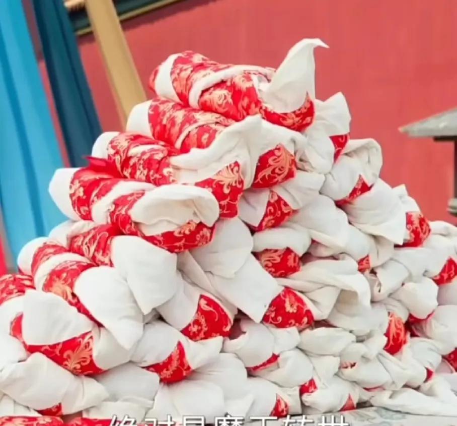一胎生99个孩子，短剧现在都颠成这样了吗？
古代最能生的皇帝也才九子夺嫡，这99
