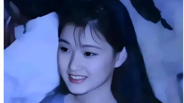 24年登春晚，39岁销声匿迹，春晚国脸宋祖英，如今怎样？
