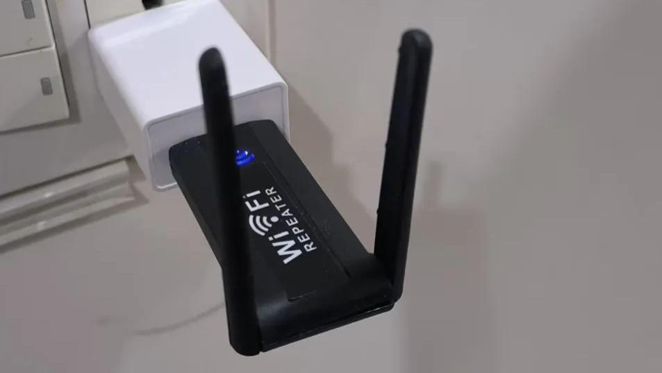 有人跑来问我：网上5块9包邮的WIFI放大器真的有效果吗？今天，老田就来验证一下，看看到底有没有效果