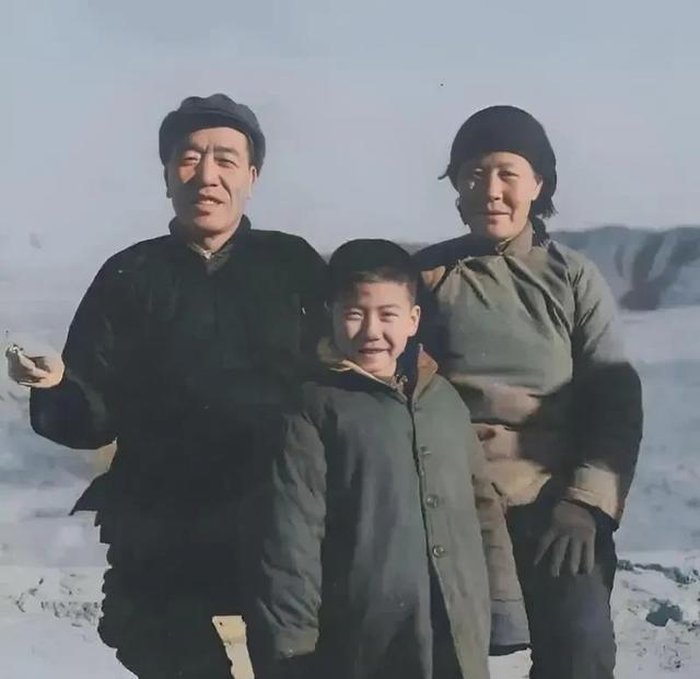 1965年，陈永贵的第一任妻子李虎妞去世后，经人介绍，昔阳县大寨村妇女宋玉林成为