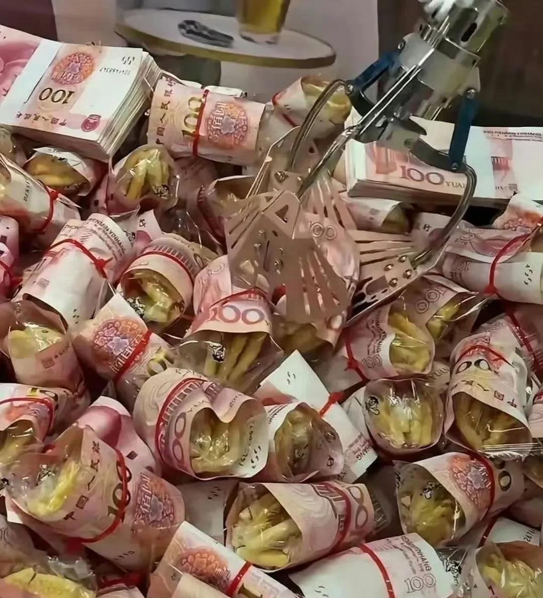 几天没去逛商场，抓娃娃机居然已经升级成这样了！厉害，厉害！