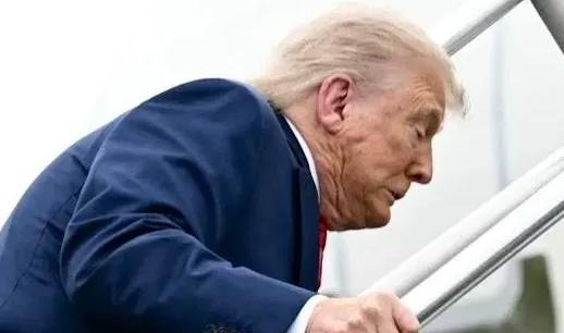 特朗普惹大麻烦，可能要被弹劾了！











哇塞！特朗普这回玩大了！