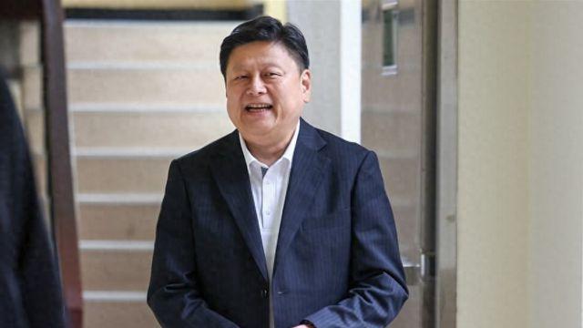 罢免团体大翻车！4千份格式有误，傅崐萁回应了
花莲罢免国民党“立委”傅崐萁连署书