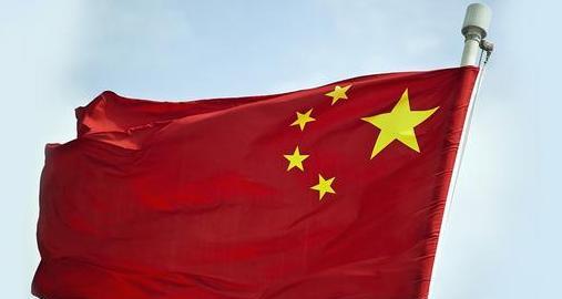 中国如今这么强大，其实挺不寻常的。按理说一个国家从一穷二白到今天这地步，怎么也得