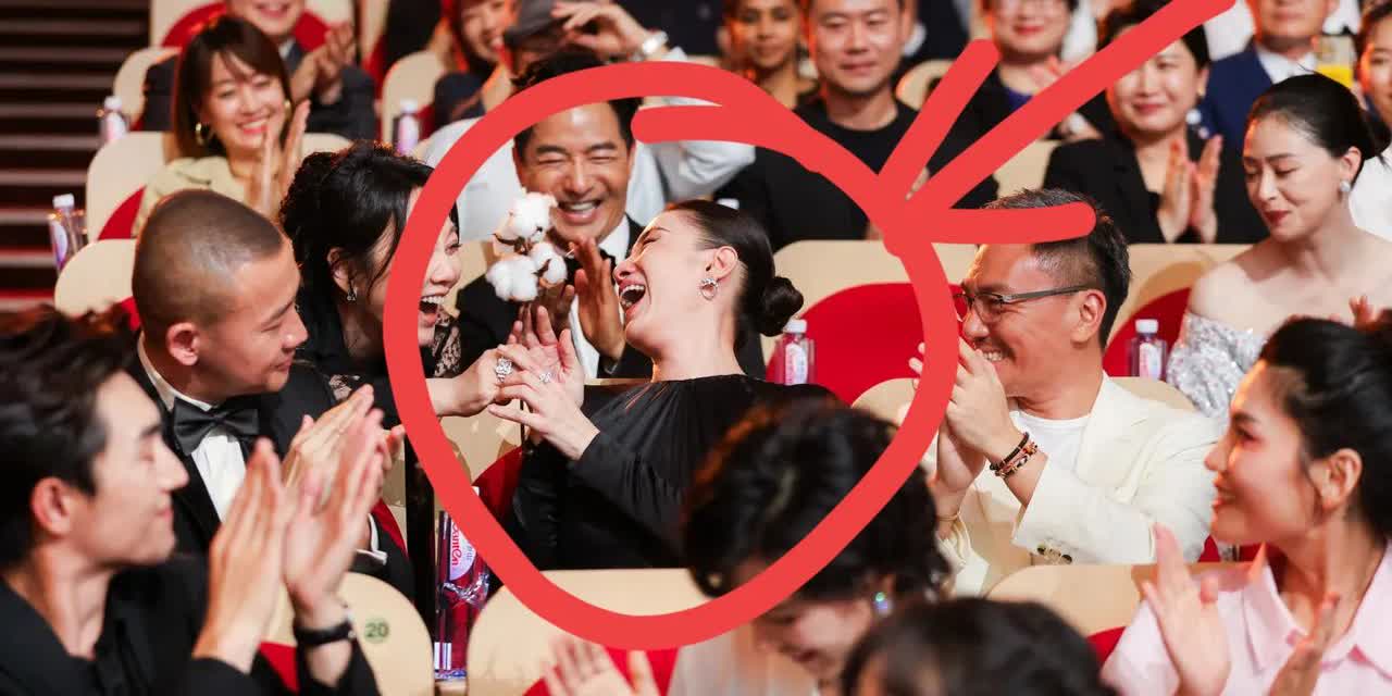 宋佳真的太牛了
她拿白玉兰奖我不意外
我最意外的是，她拿奖的时候居然说，今天