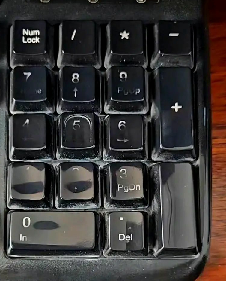 接手了一个已经玉化了的键盘