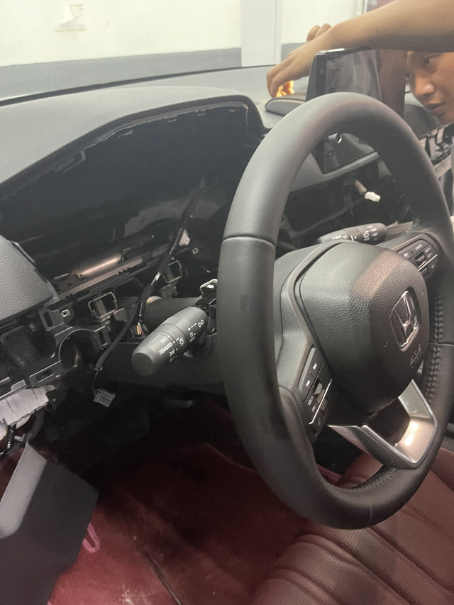 23款皓影中控台异响
车开没几天中控台仪表台就有异响，路好响的小，稍微差点的路面