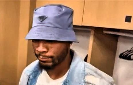 湖人防守悍将斯玛特真是个狠人啊！居然和自己的哥哥动刀子。
近日，斯玛特接受媒体采