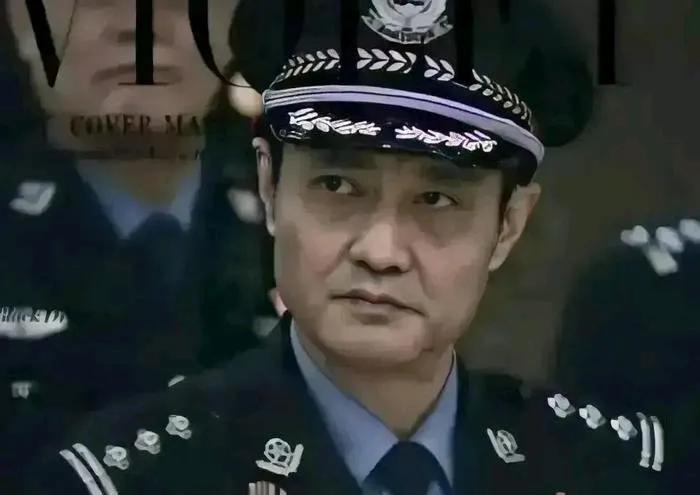 1998年，兰州火车站，警官程鹏突然发现，2名女子不对劲，上前查问，却未发现不妥