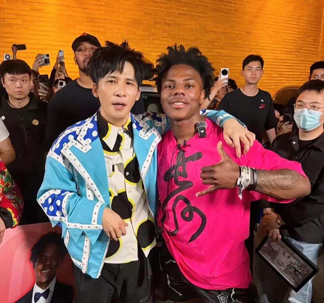 近日，芒果TV再掀风波！在网红“甲亢哥”的直播中，芒果TV竟意外翻车，原因令人咋