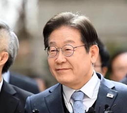 哈梅内伊这次赌对了！



哈梅内伊这次赌对了！



伊以停战后，以色列虽然从