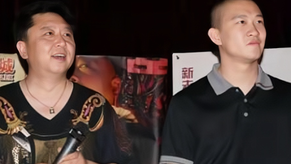 2006年，于谦心疼曹云金在北京没地方住，就对他说：“现在房价正好，我借给你8w