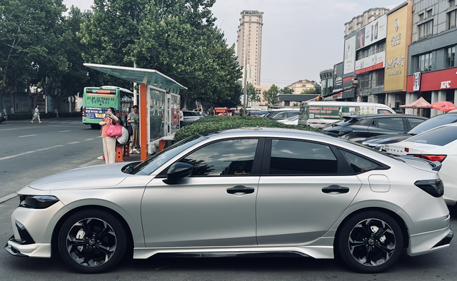 两年半思域车主
虽然说早买早享受，但是价降的确实心疼啊，稍微那么一改就行 不要太