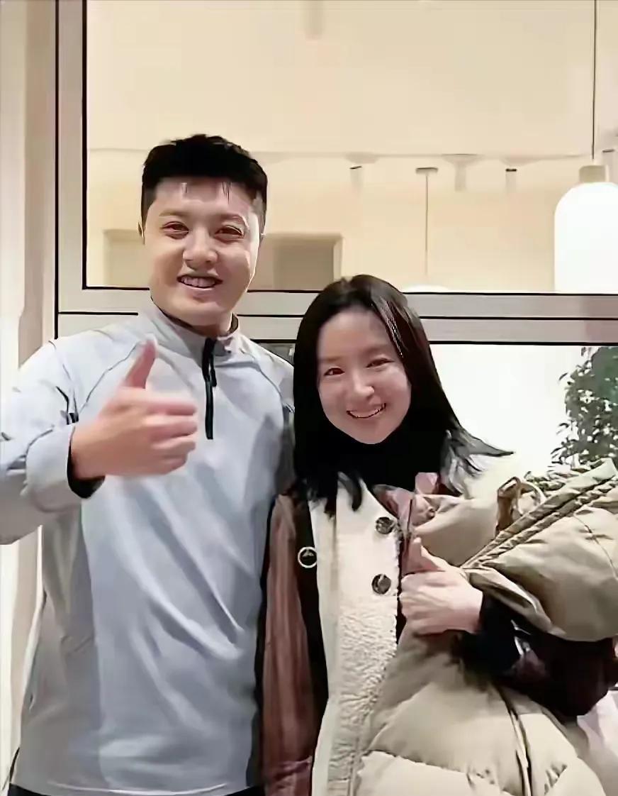 这位中年少妇你认出是谁了吗？她可是演艺圈里的大美女哦