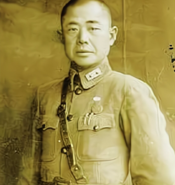 1948年9月，赋闲许久的陈明仁突然成了香饽饽，胡宗南、杜聿明、白崇禧都发出邀请