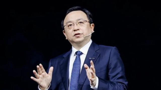 从23万到30万！比亚迪唐DM老车主直呼：王传福的刀法比雷军狠