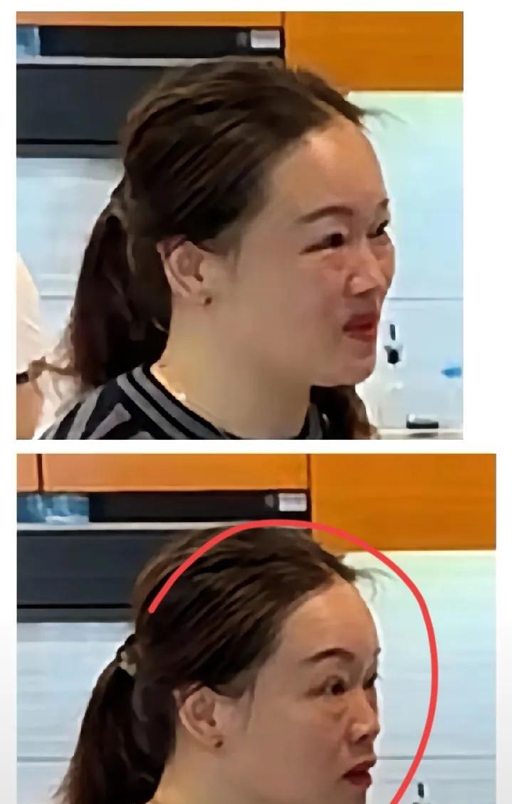 周阿姨这个秒变的表情不要太搞笑了咯！
本来她笑嘻嘻地等着红姐打开冰箱，看看食材。