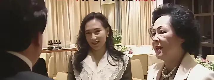 赌王何燊鸿四房子女中唯独何超琼最有气质