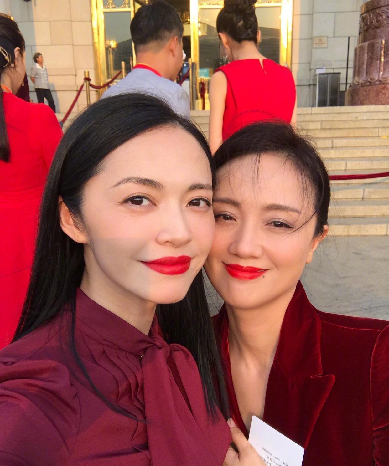 姚晨说，
我的媛大美，想我的时候，来我们梦里看看我。我直到现在还无法接受这个现实