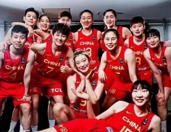 历届中国女篮球员四个水平等级划分：

1、世界巨星级：1人
郑海霞（河南）

2