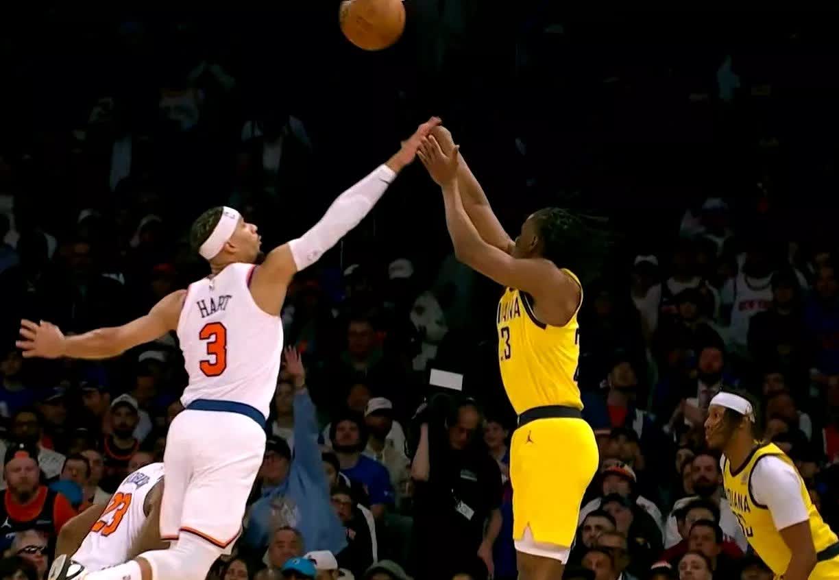 吓人！NBA史诗级三分投射诞生了！

内史密斯的手感热得像着了火！尼克斯本领
