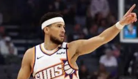 太阳更新官方社媒，公布了球队的伤病报告。
德文-布克（脚踝）缺席，杰伦-格林（腿