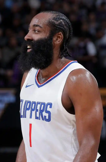 哈登这么菜，快船这么垃圾，每场都包夹哈登？因为空位总是出现在投射能力差且被放空的