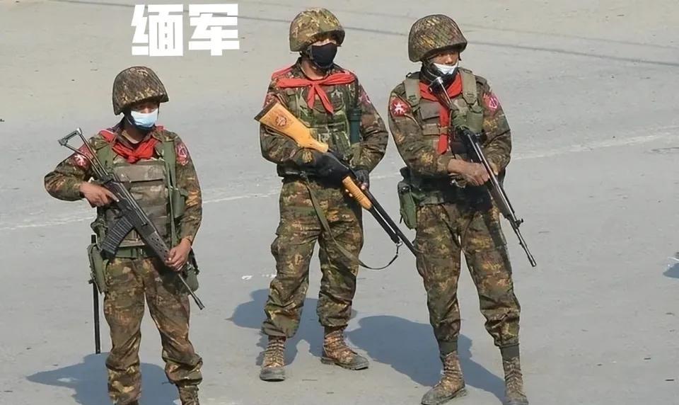 怎样看待缅甸内战中的这种行为？
在缅甸内战当中，各路武装包括军方和反军方的武装，