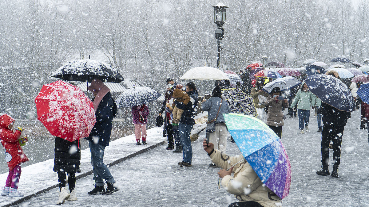 我们的教育是不是太娇惯孩子们了？为什么下大雪就要放假？