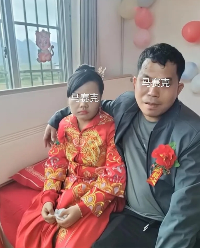 广西一场婚礼上，年轻女孩嫁给大叔，满脸惆怅。
亲友称：感觉新娘快哭了！

很多网