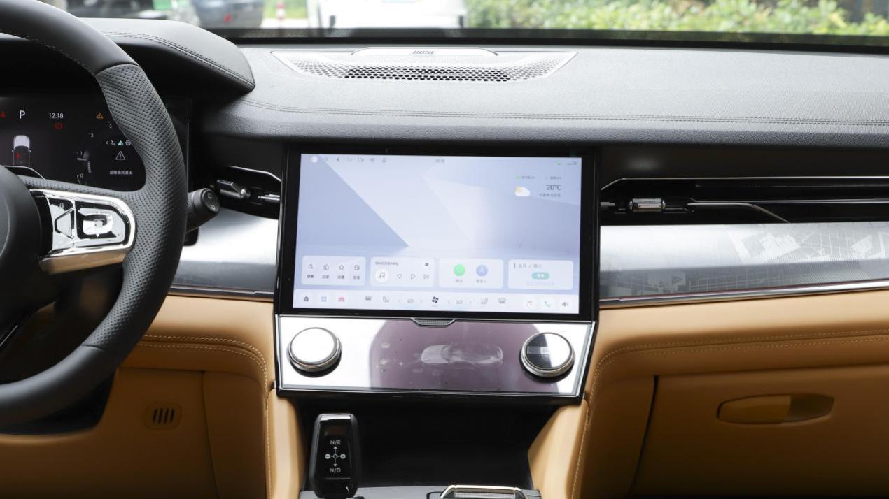 预算20万级，想买中大型燃油SUV，看看领克09和日产探陆如何选？