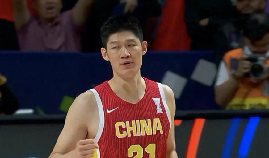 男篮2028年洛杉矶奥运会还是非常值得期待，这12大将将是中国男篮中坚力量:
