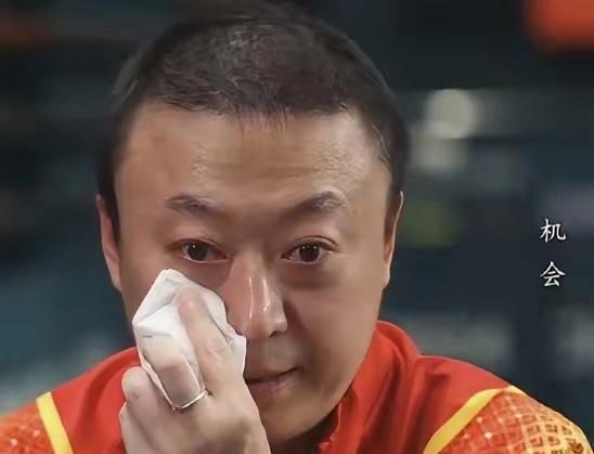 马琳又哭了
     昨天，当王曼昱赢下最后一分，场边的指导教练马琳的眼睛里充满