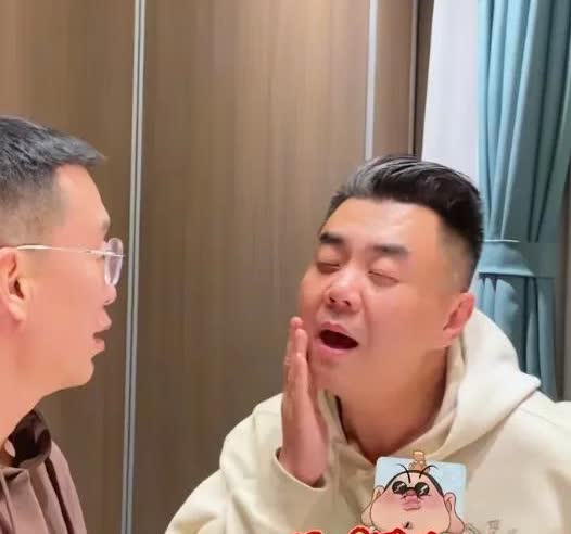 张伯鑫这波操作真是把流量密码玩得明明白白！刚成立高兴社就琢磨着拉拢闫云达拍开业视