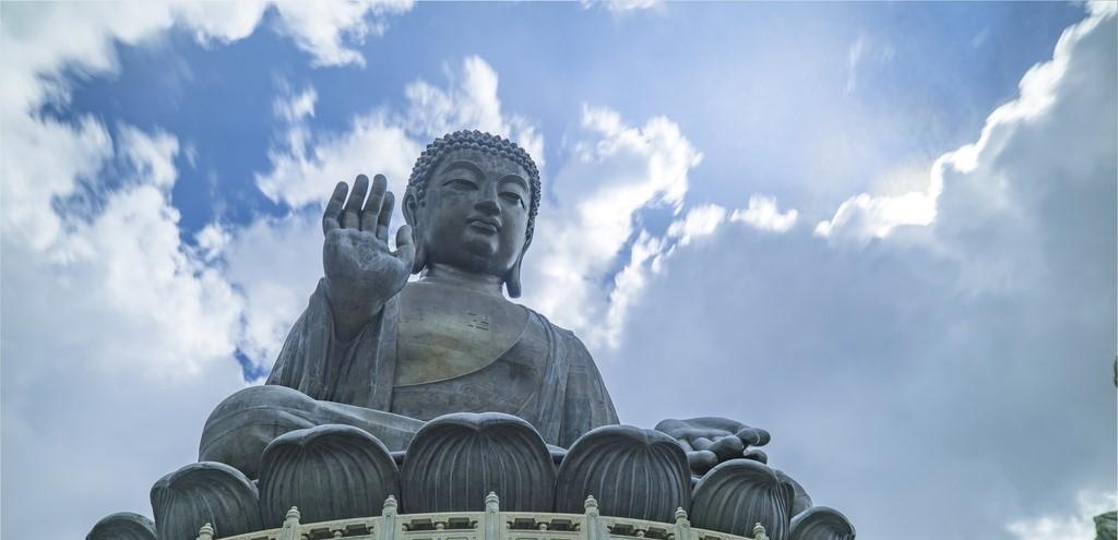 贪念起时，觉知便是修行；嗔心生时，转念即是功夫。 