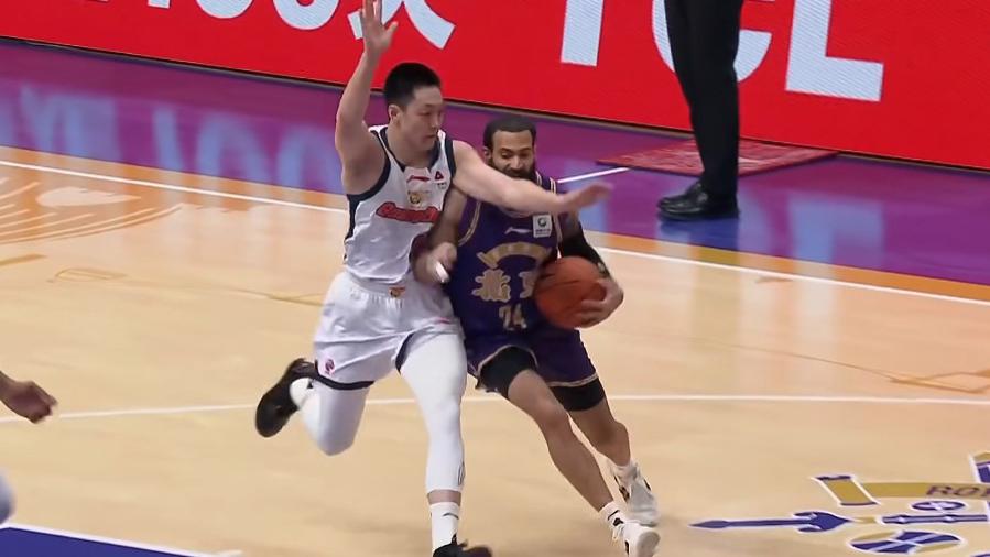 不容易！4分险胜北控！广东3人满分全员杀红眼，狠人杜锋逼出最强萨林杰