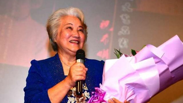 60岁退休常住美国，78岁回国住养老院，却被称为“人民艺术家”