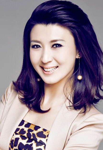 阎学晶的演技到底怎么样？不停地捞金让人生厌！
最近有人在网上讨论阎学晶，觉得她人
