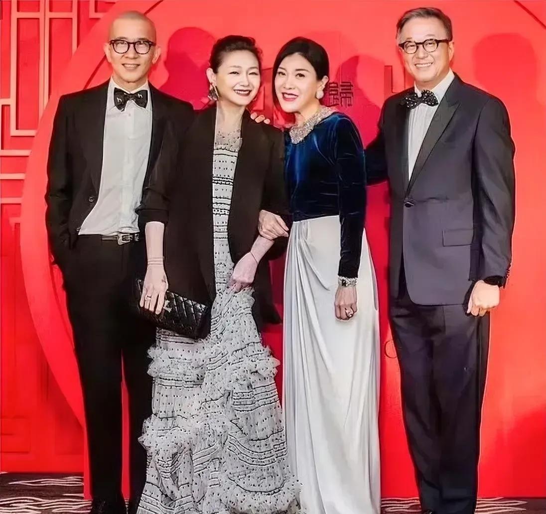 为什么大S能重新接受具俊晔？
为什么大S要吃回头草？
原因只有几个，第一大S受了