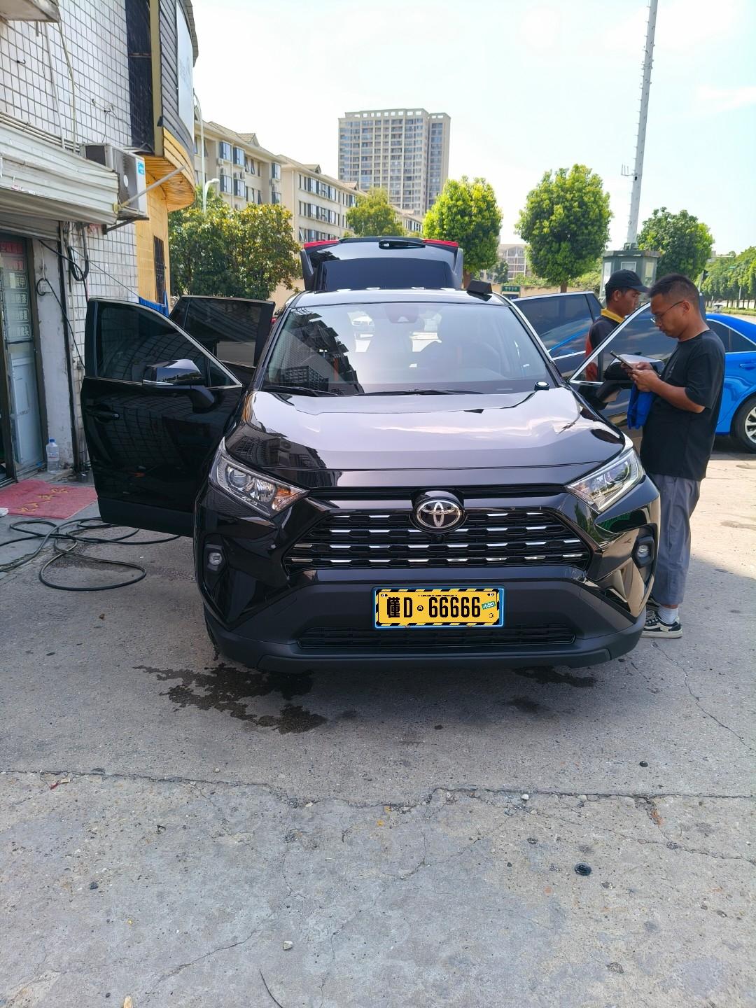 黑色的荣放还可以吧，都市版大家都改了啥呀